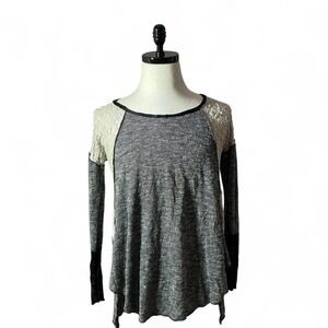Surrealist USA Black White Striped Lace‎ Sleeve Lagenlook Top Women's Grunge